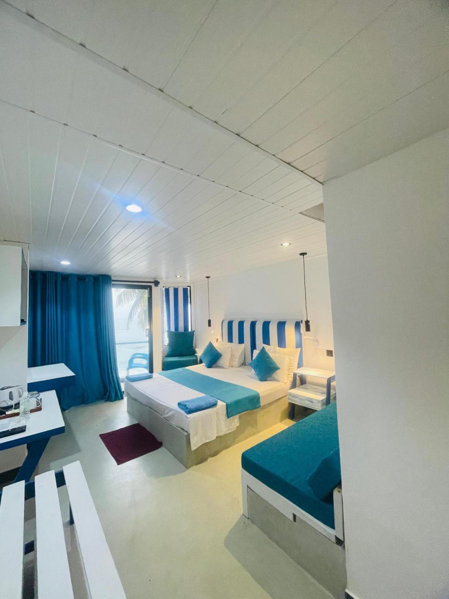 Suncoast Beach Hotel Mirissa Dış mekan fotoğraf