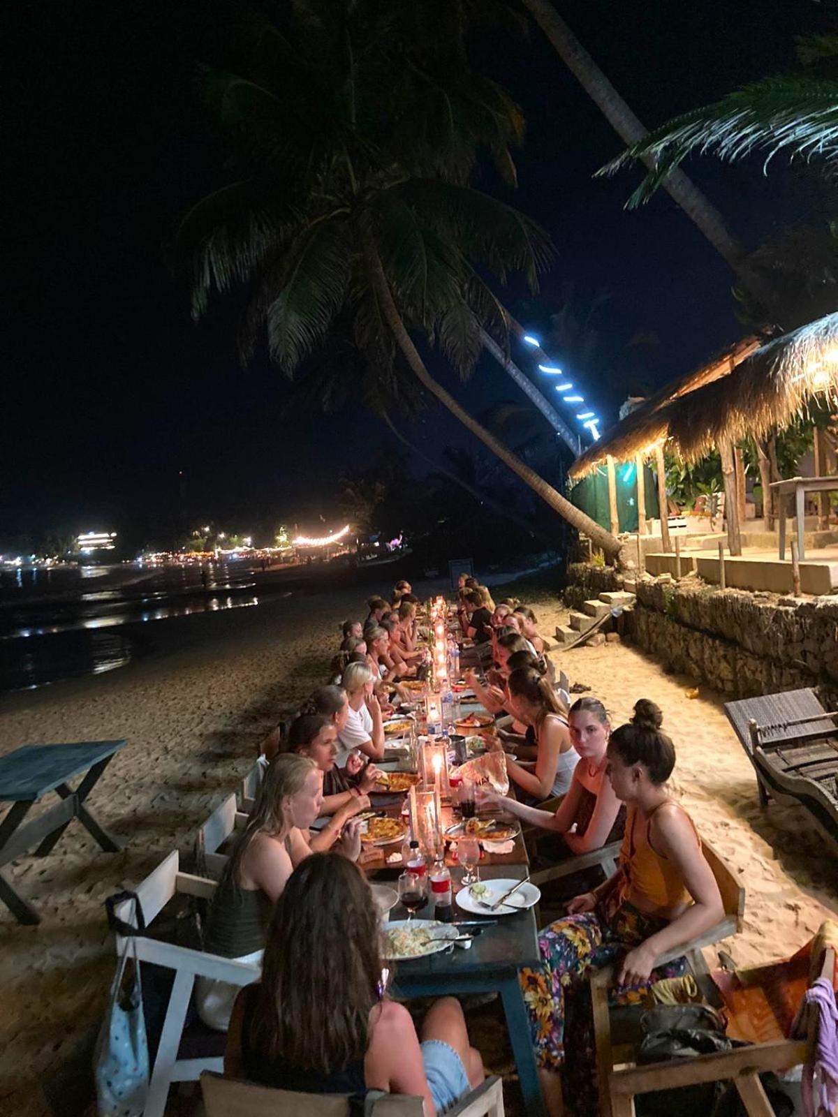 Suncoast Beach Hotel Mirissa Dış mekan fotoğraf